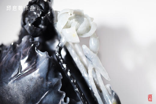 和田玉（青花）独籽摆件--残荷冷秋 （邱启敬）1740g 商品图2