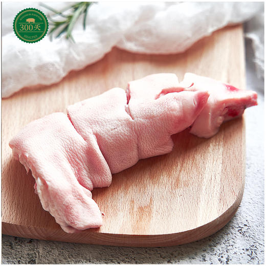 物本源 高品质生态黑猪肉-300天前蹄500g 商品图0