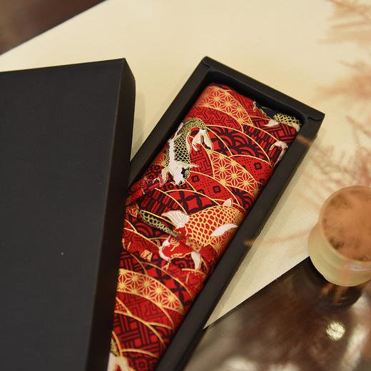 天一书局出品 吉祥锦鲤笔帘卷笔袋 复古中国风创意礼品笔帘 商品图0