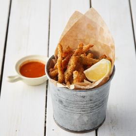 香脆鸡柳附辣味番茄酱Chicken Finger with Spicy Tomato Sauce