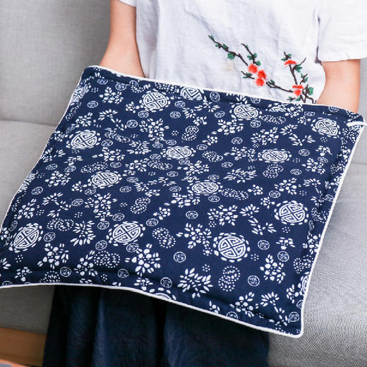 艾绒热敷坐垫 | 温度9档可调。南阳3年陈艾叶艾绒。大尺寸45cm*45cm。 商品图0