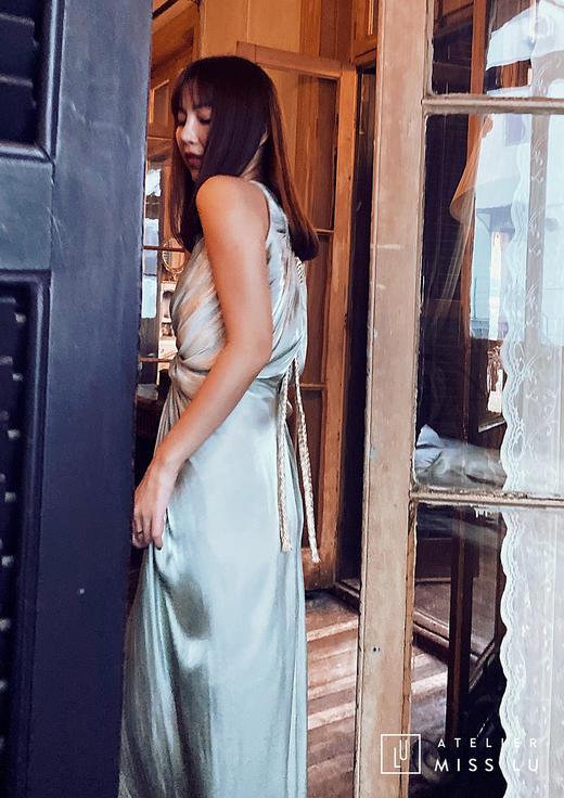 AtelierMissLu /Asteria-翡冷翠蓝绿色带褶修身长款晚礼服背部装饰带 商品图1