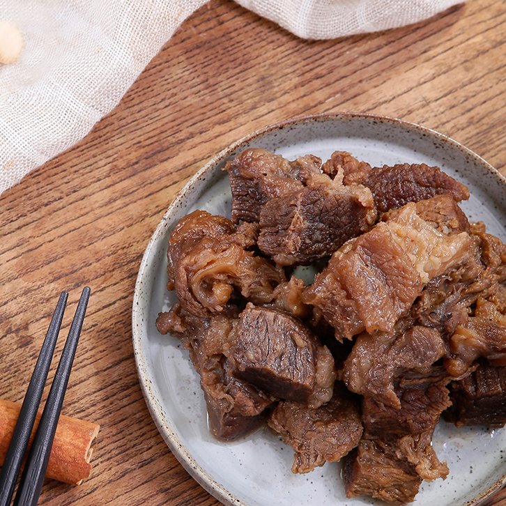 五香牛腩古法卤制工艺口感鲜嫩瘦而不柴香而不腻食用更方便更入味不加