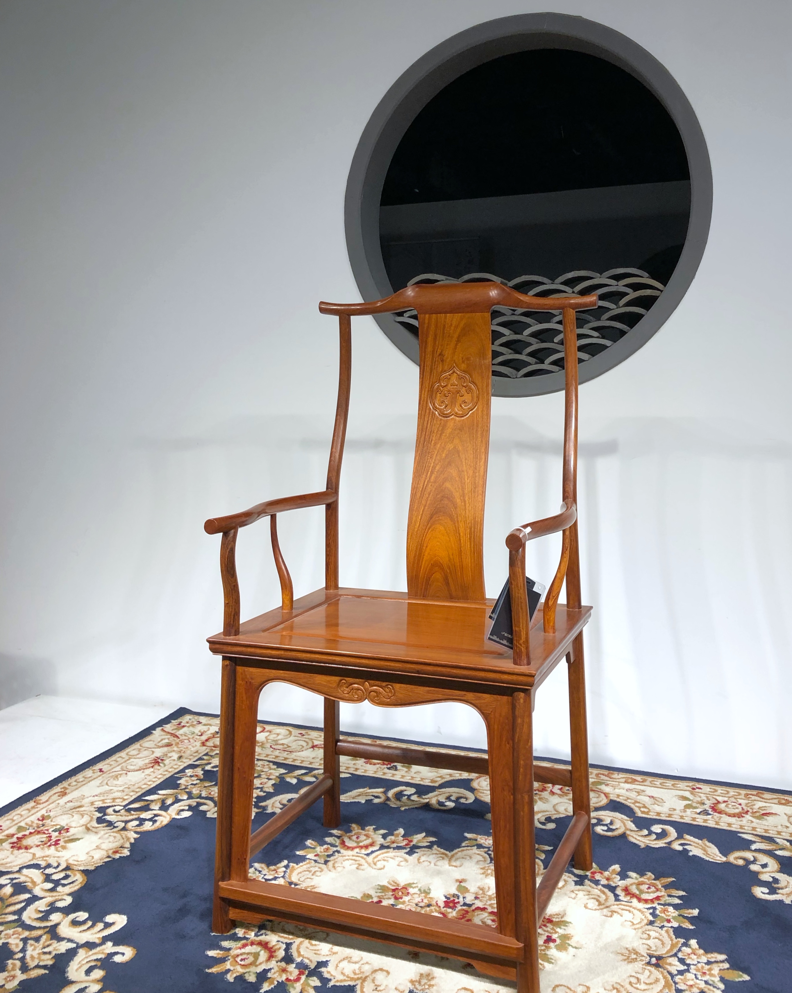 红桥红家具严选缅甸花梨大果紫檀上博官帽椅云石面海棠凳