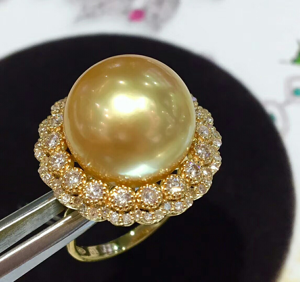 天然南洋金珠戒指 采用18k厚金镶嵌满钻 珠径:14-15mm 正圆 强光 极细