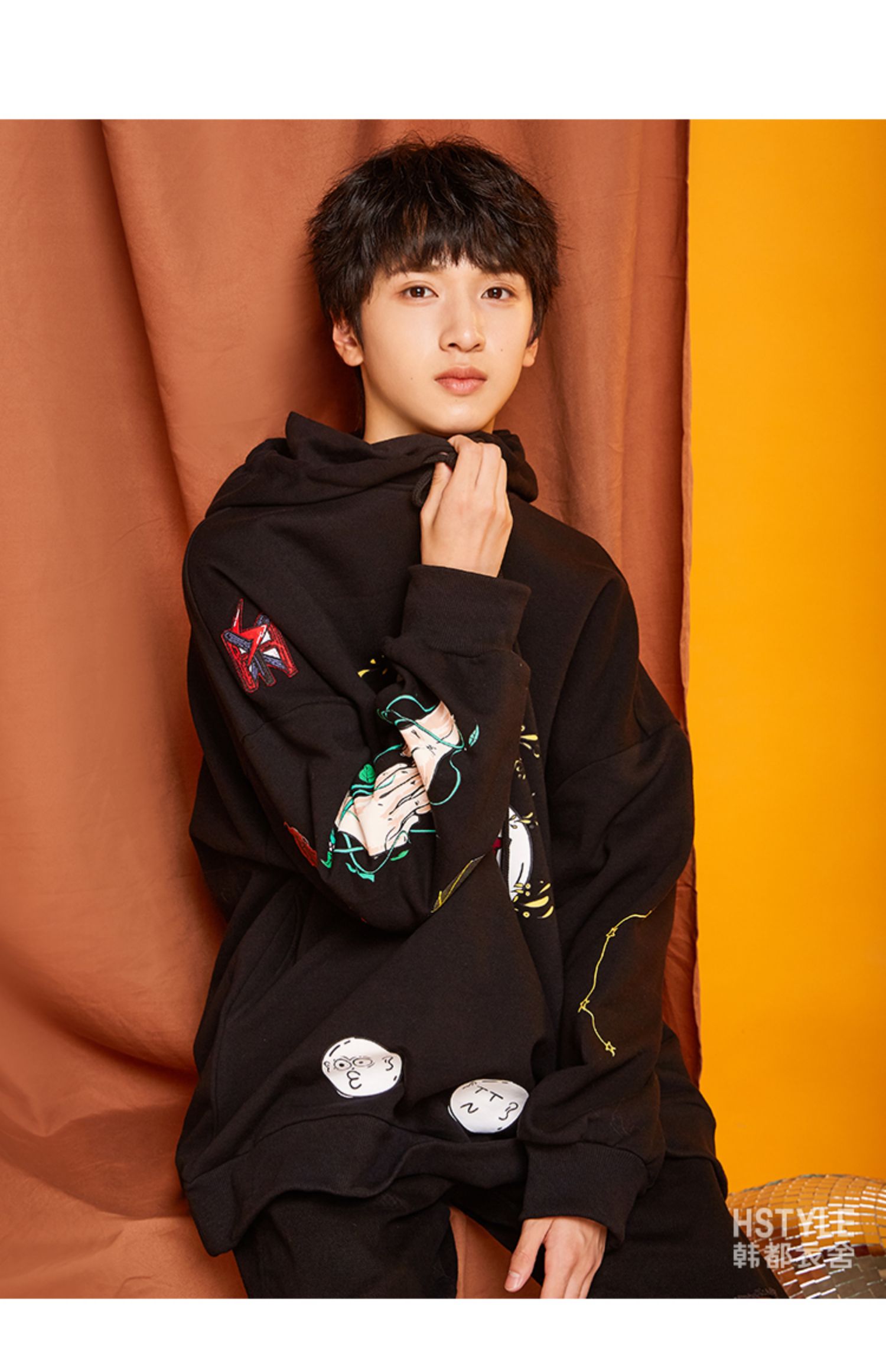 【时代少年团联名】韩都衣舍潮ins宽松慵懒风连帽加绒卫衣女魭