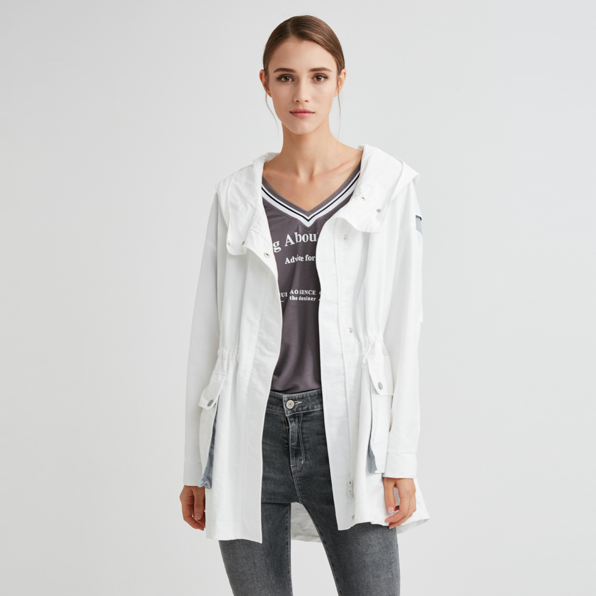 水淼大码女装2020新款春装胖mm宽松连帽休闲韩版风衣显瘦外套6342