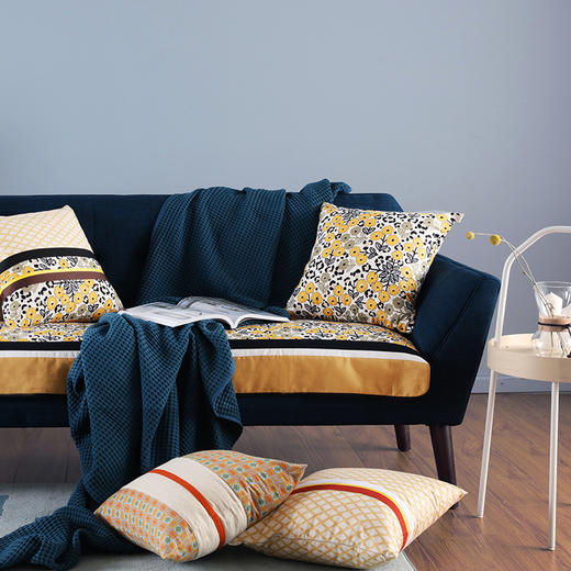 阳春小镇秋日后花园系列秋日下的黄色沙发巾 商品图0