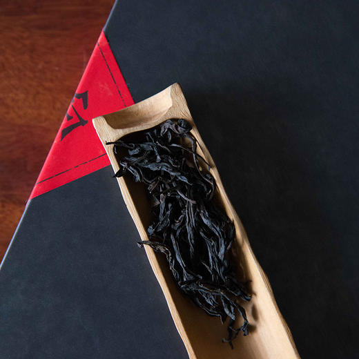 莲花峰肉桂武夷山正岩肉桂两次烘焙每次烘焙时间长达14小时以上