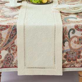 阳春小镇暗纹蕾丝款桌旗