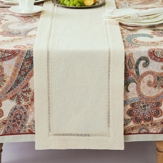 阳春小镇暗纹蕾丝款桌旗 商品图0