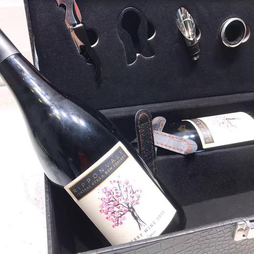 新西兰奥塔哥车厘子红酒天赐礼物很少的都是庄园主自己酿的750ml酒精