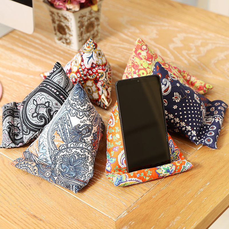 阳春小镇手工布艺手机支架