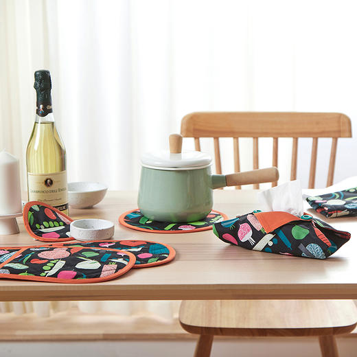 阳春小镇厨房小物套装 商品图1