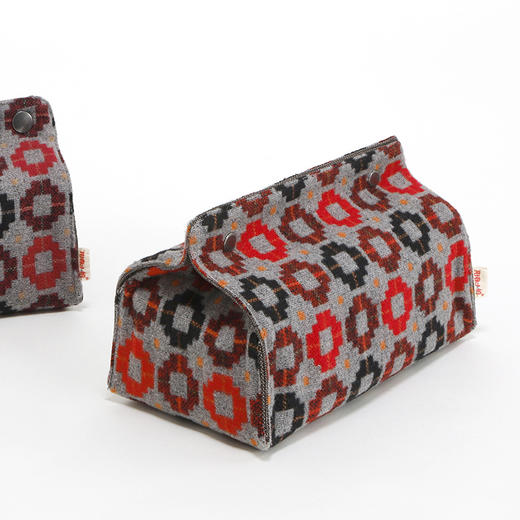 阳春小镇毛呢纸巾盒 商品图5