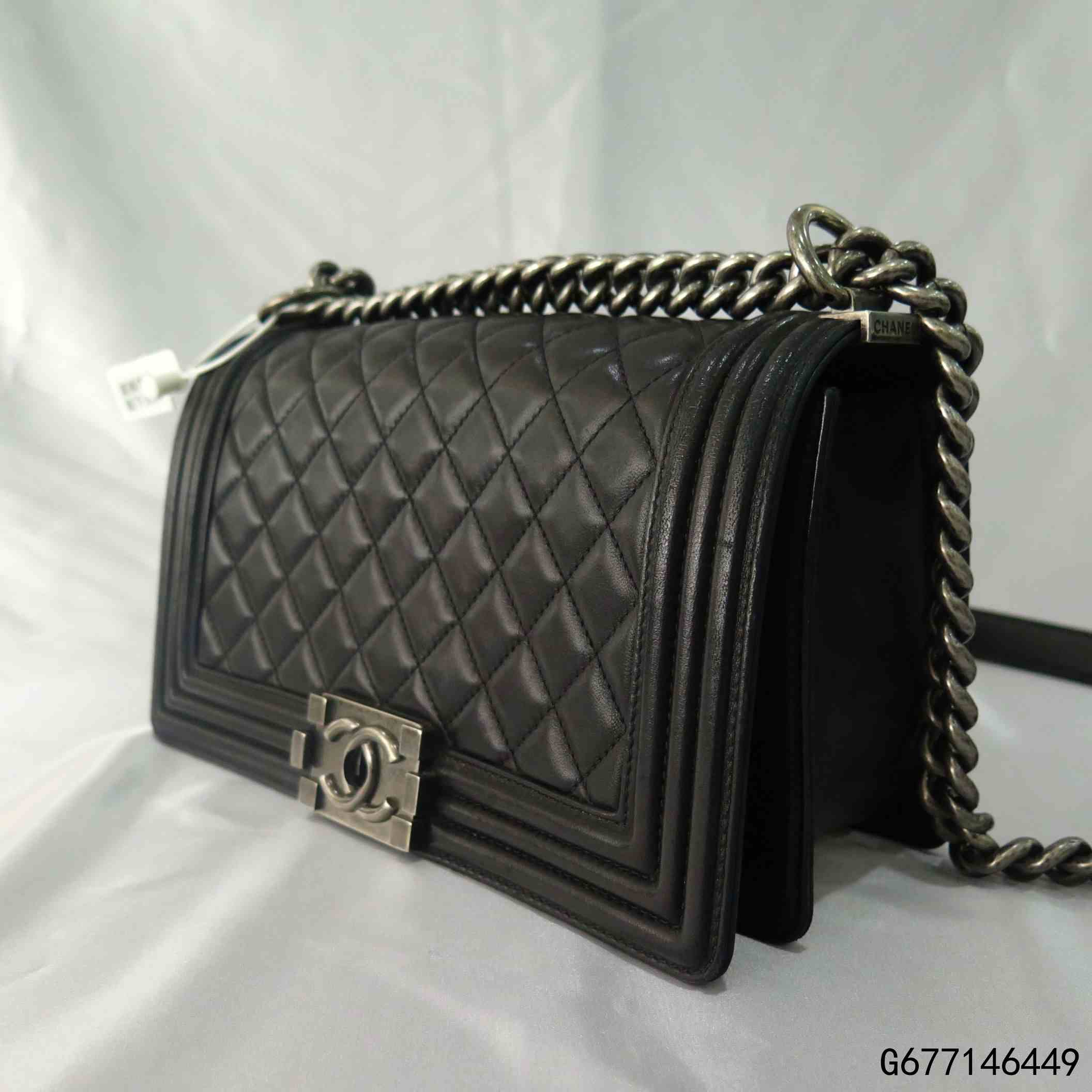 【二手9新】boy chanel口盖包 小牛皮与钌质感金属 黑