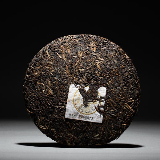 2011年 班盆古树纯料普洱生茶   “春三月”出品   【老兴海茶厂】代加工 商品图2