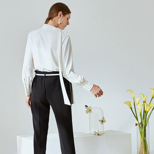 EITIE爱特爱春季新款气质飘带纯色半高领长袖衬衫女打底百搭A2013411 商品图3