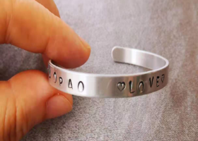 【儿童课程】美国金工手镯