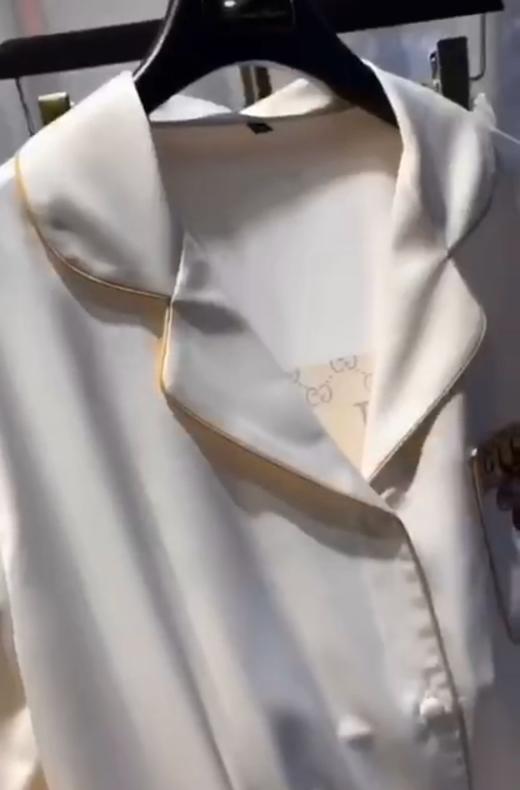 点此购买 gucci女款仿真丝睡衣套装 尚 136374