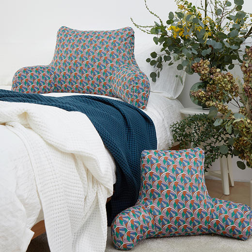 阳春小镇侧睡靠垫办公室护腰靠 商品图4