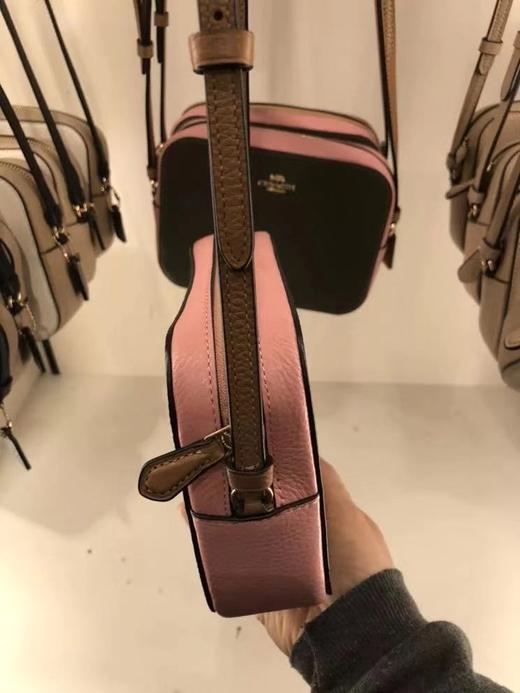 coach蔻驰 情人节限量版方块包!超美萌翻的配色