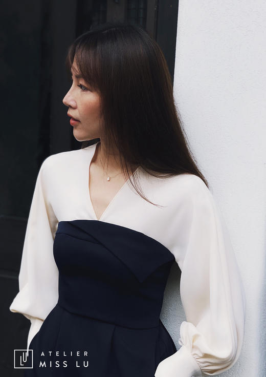 AtelierMissLu / Estrella-典雅蓝白拼色收腰修身裙 商品图1