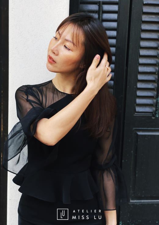 AtelierMissLu / Nuria-光泽黑色拼纱性感包身裙 商品图8