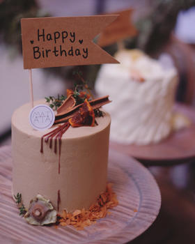 红茶好柿奶油蛋糕（建议提前48小时预订）