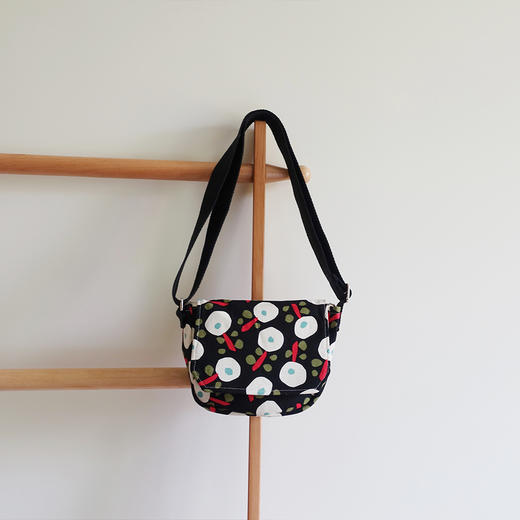 HUJI祤集Flap斜挎包插画小花朵 商品图1