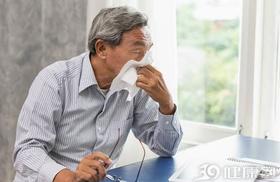 生病始于累！老人身体疲劳，当心是这个原因导致的，别忽视！