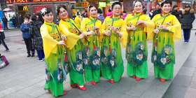 白龙岗健身队（队长：吴卫华）