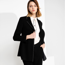 非传统正职装搭配