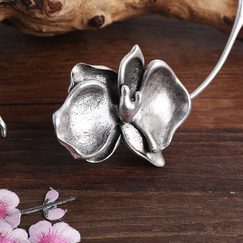 生如夏花手工铜项圈