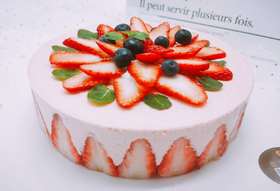 草莓慕斯奶酪蛋糕