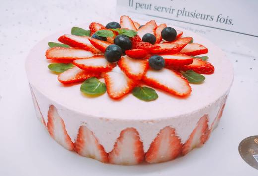 草莓慕斯奶酪蛋糕 商品图0