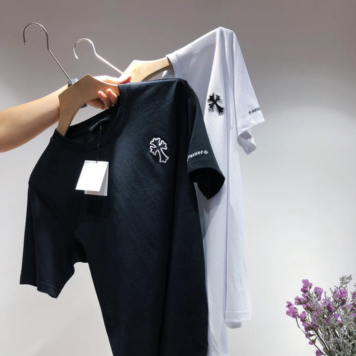 31206 情侣款胸前经典十字架贴布刺绣logo纯棉短袖t恤