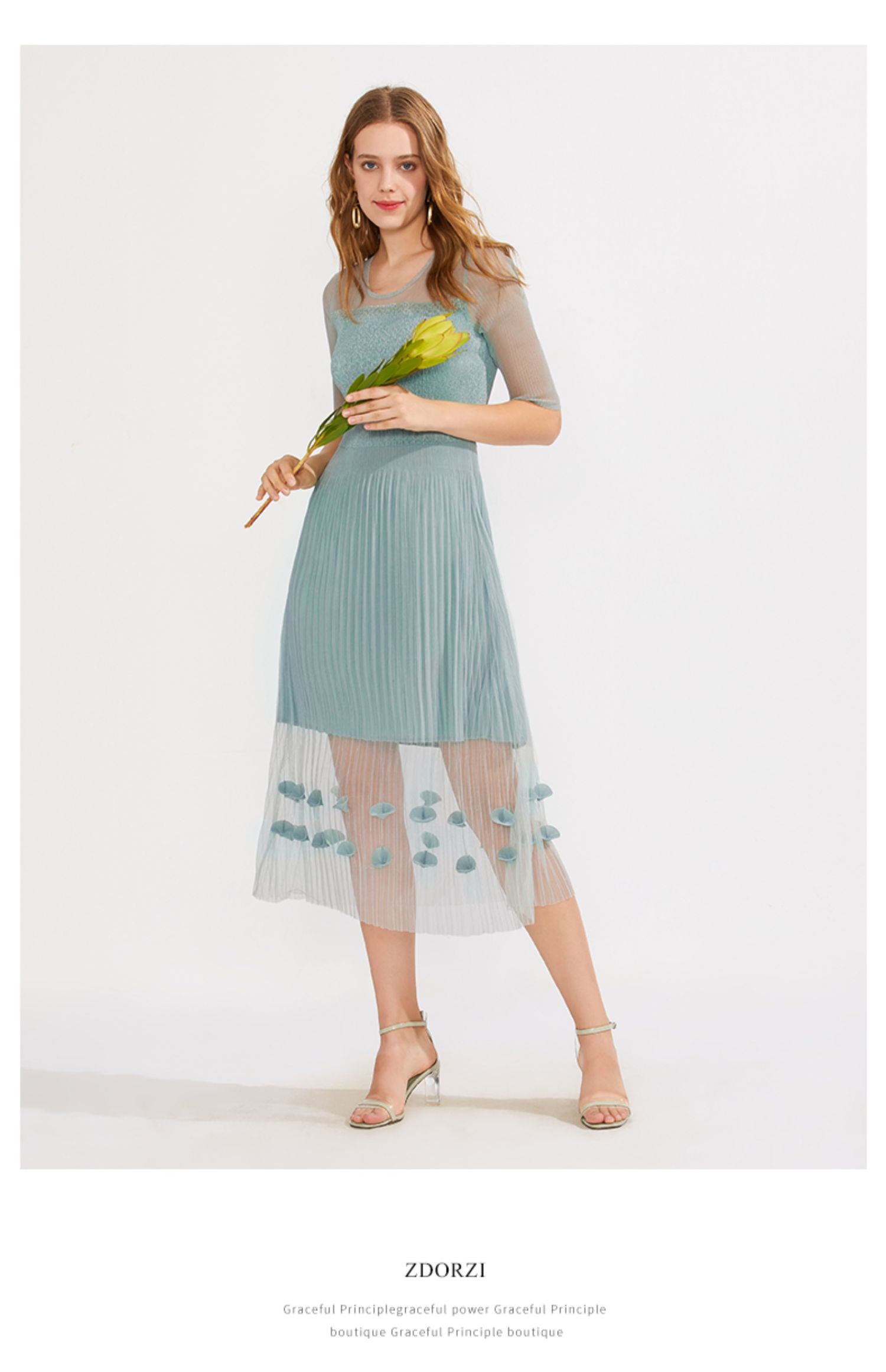 卓多姿性感轻熟风连衣裙女中长款2020新款修身气质圆领透视裙子640316