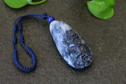 和田玉（青花）独籽手把件--财神（孙有庚）181g 商品图3