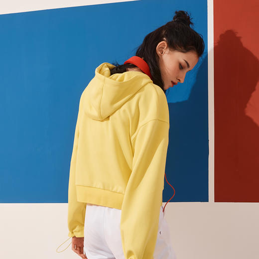 kelme卡尔美 夏季连帽套头木耳边字母卫衣女高腰宽松休闲上衣 商品图4