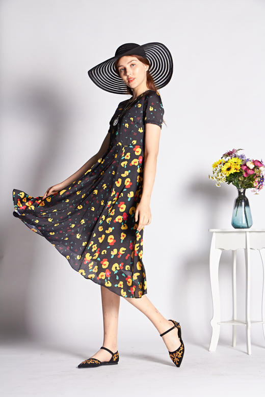 【伯妮斯茵】2S6325--黄色连衣裙--杜比尼的花园--《燃烧的灵魂》 商品图1