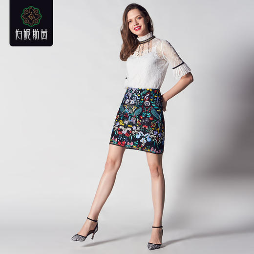 2B6932--黑色半裙--国王的虔诚--《智慧之光--波斯艺术》 商品图4