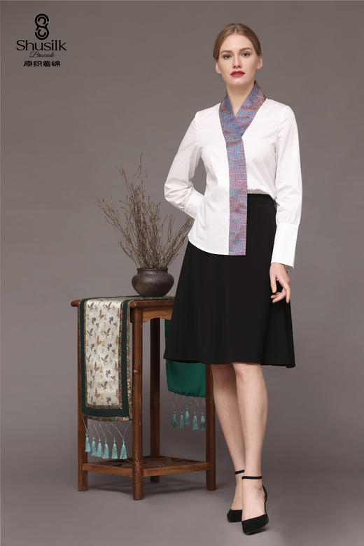 25BWCY9015女士交领蜀锦衬衫GZ19TW1 商品图1