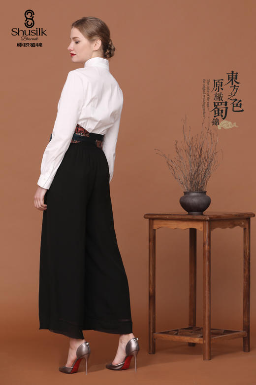 S17002-1女士立领长袖白衬衫 商品图3
