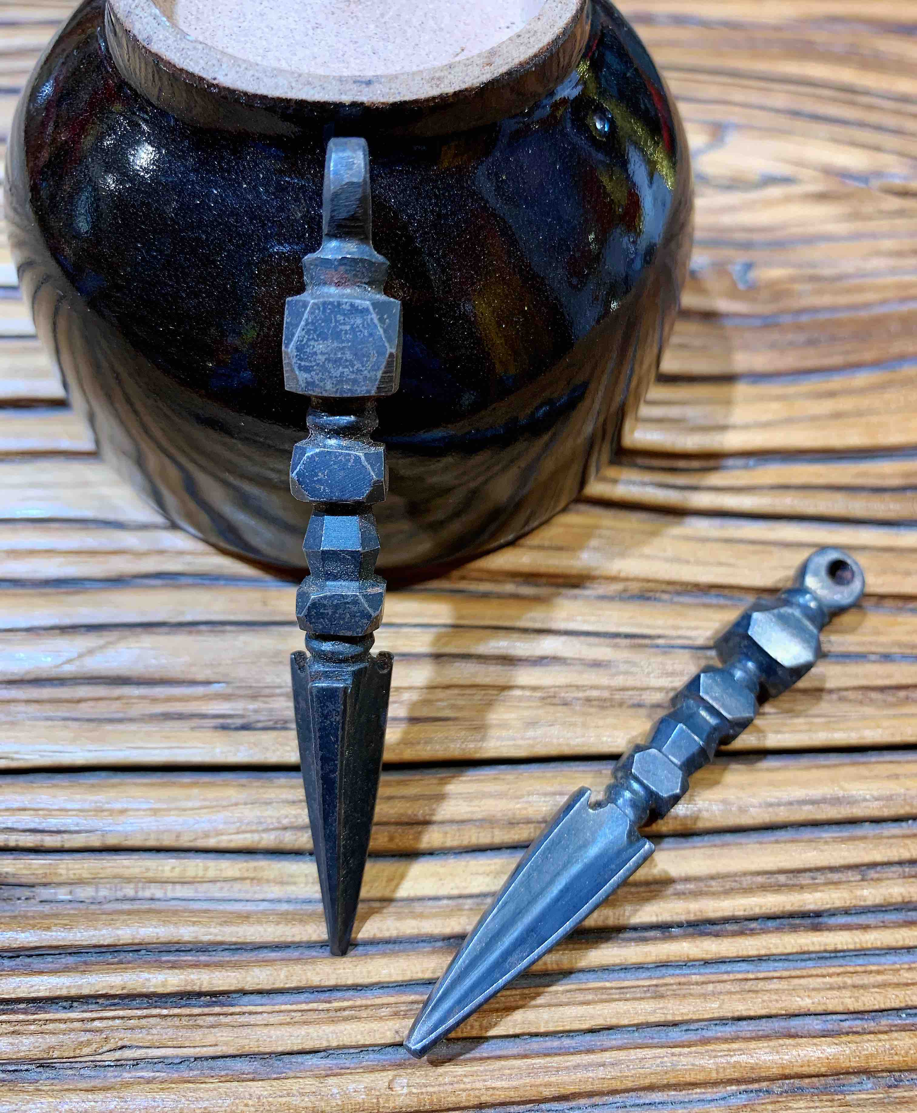 天语龙吟梵音苑尼泊尔手工白铜普巴金刚镢金刚橛挂件高约65cm