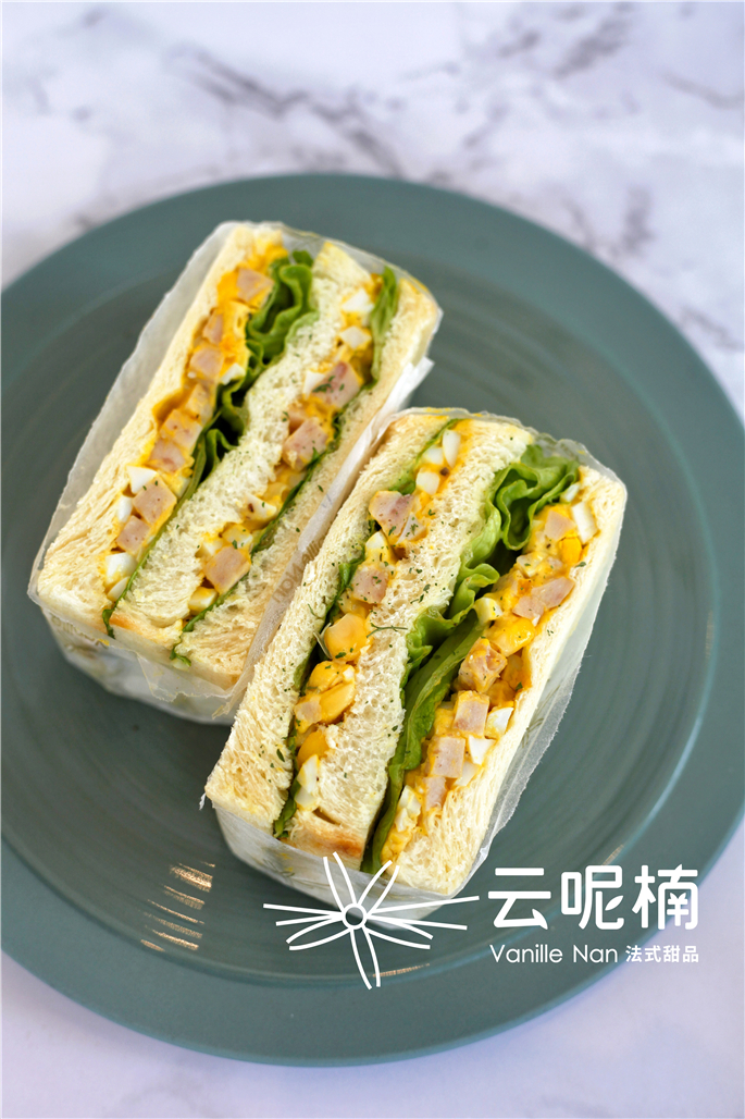 经典火腿鸡蛋三明治