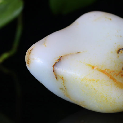 和田玉（白玉）独籽原石摆件 999g（价格面议） 商品图5