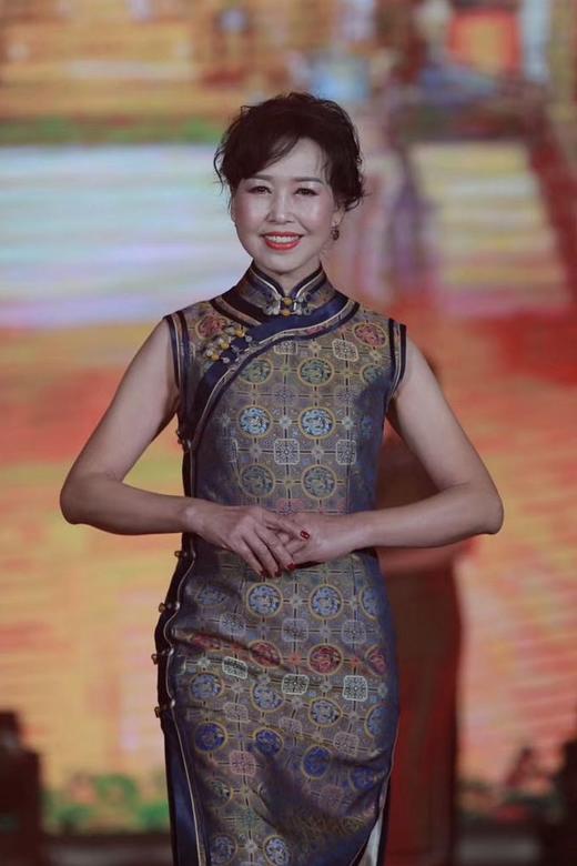 旗袍常用道具-折扇小组合讲解 商品图0