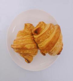 鸡肉肠仔丹麦酥