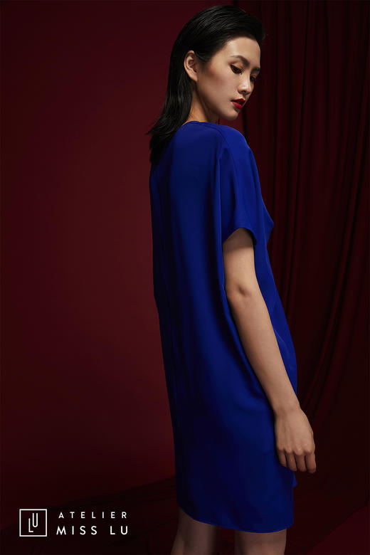 AtelierMissLu /Oro-电光蓝V领蝴蝶结褶皱连身裙 商品图3